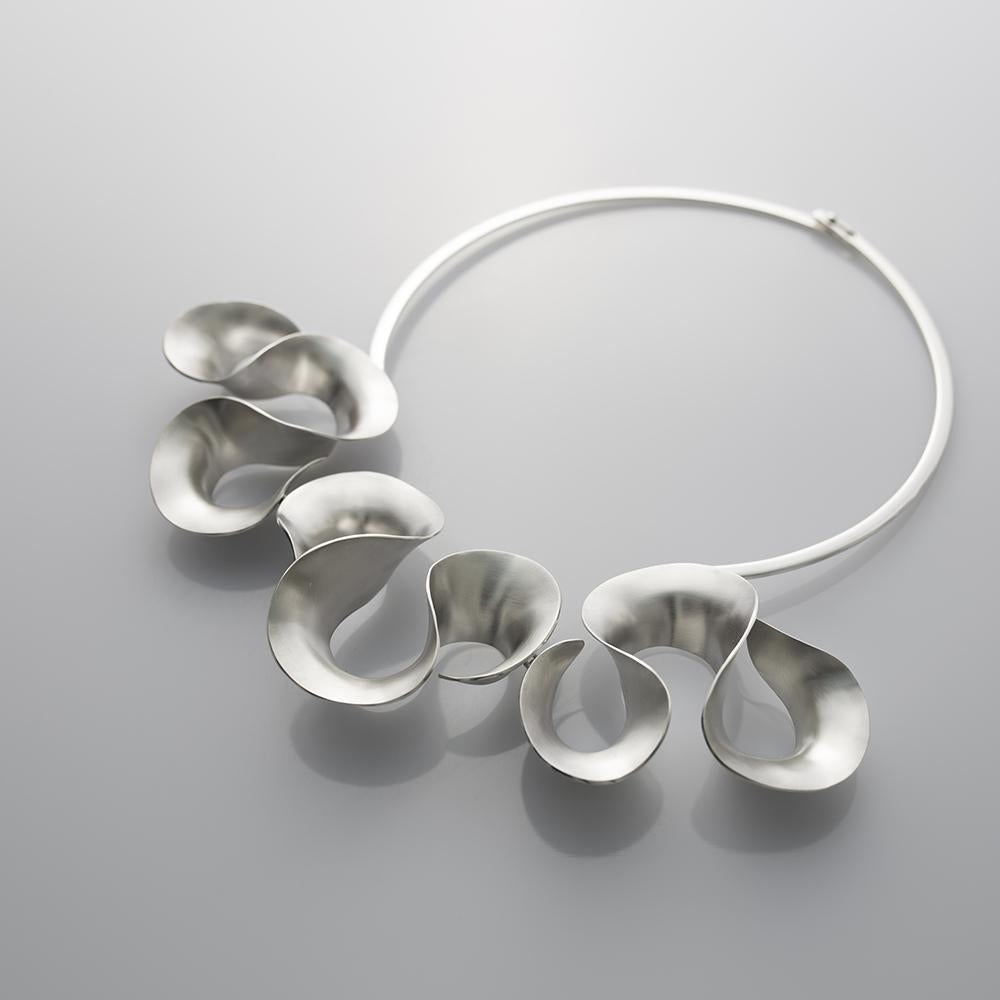 Collar Candela Mini